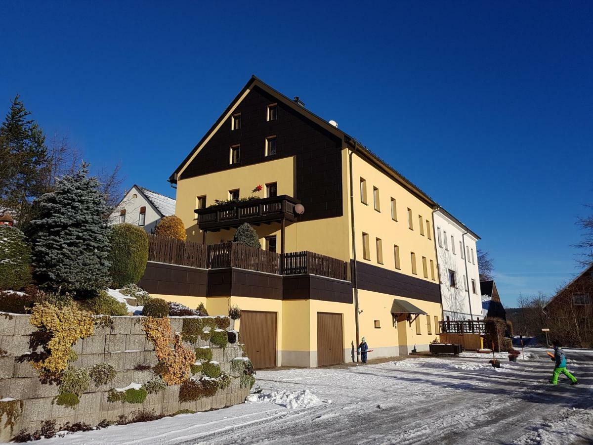 Ferienwohnungen "Am Schloessel" Oberwiesenthal Buitenkant foto